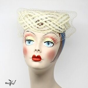 Vintage 1950s 3" High Ivory Mesh Ring Pillbox Hat w Ribbons and Veil - Hey Viv